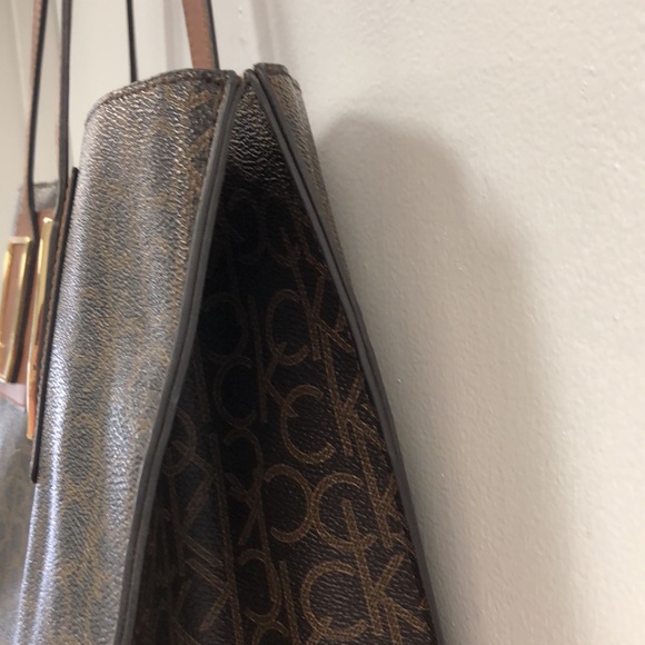 CK Unlined Monogram East/West Boxed Tote - Picture 5 of 13